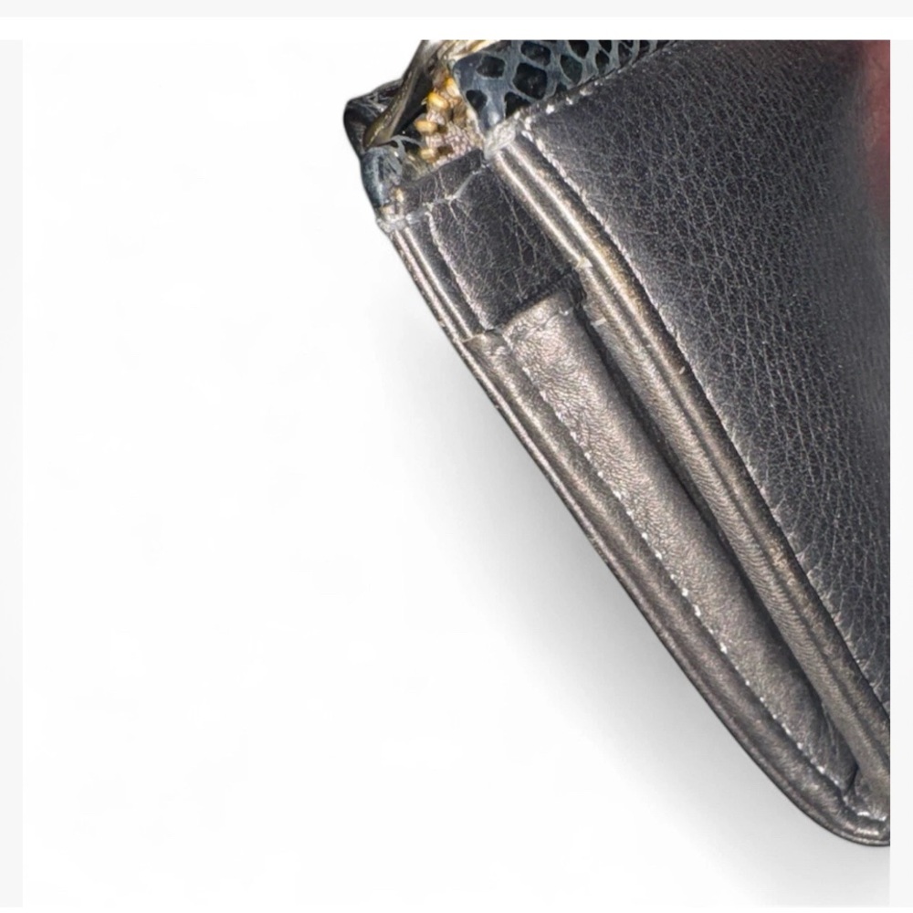 See By Chloé Gold Leather Wallet - Picture 5 of 9